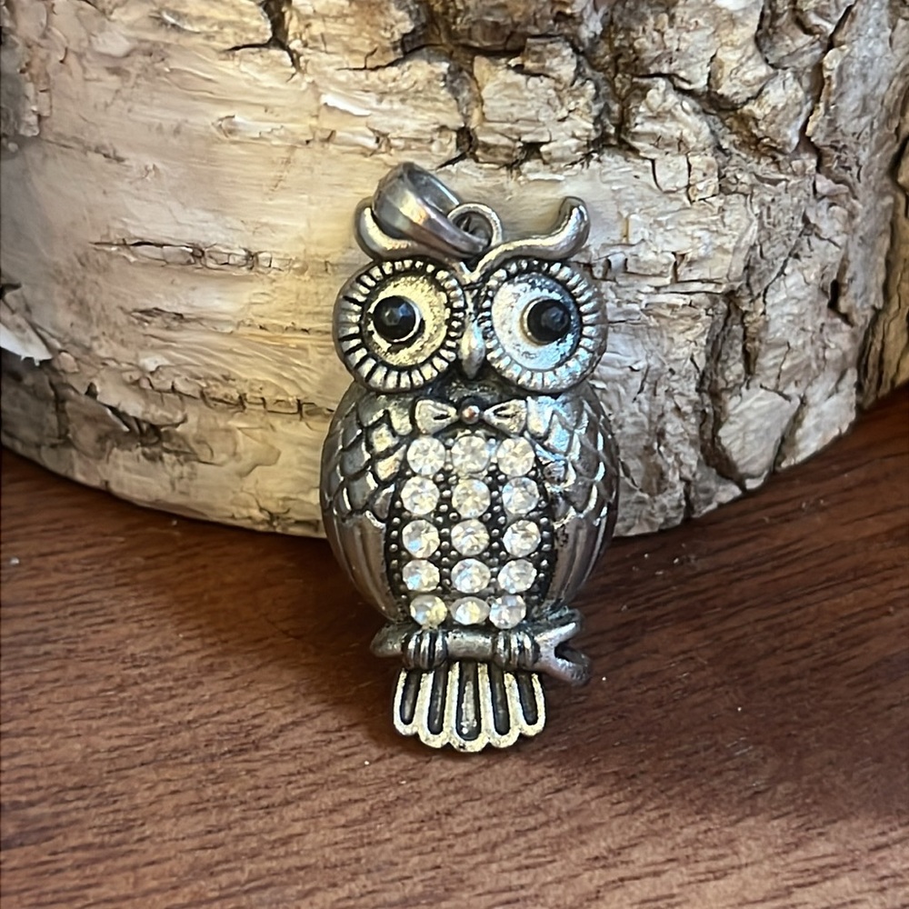 Vintage Owl Pendant Silver Tone with Rhinestones Silver Tone